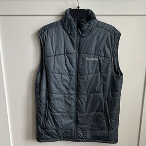 Columbia Men's Black Puffer Vest, Large
